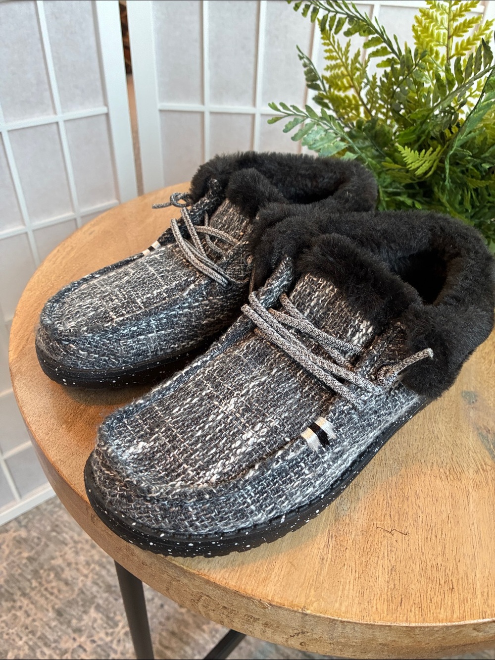 Hey Dude Black Heather Slip-On Bootie w/ Black Faux Fur Ankle & Interior Y2/L3